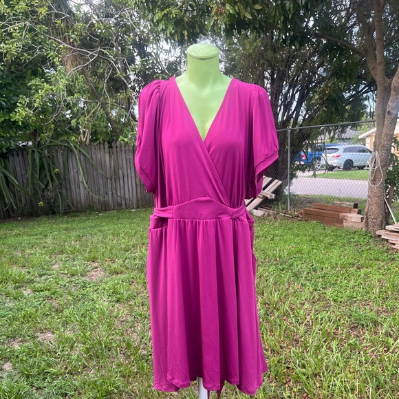 Torrid Women’s Wrap Dress Size 5 - Picture 3 of 10